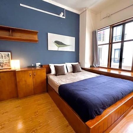 Nice Room Located Right Next To The Old Quarter Can Phong Nhieu Anh Sang Tai Ngay Gan Pho Di Bo Ho Guom 河内 外观 照片
